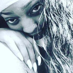 Meet your Posher, Nelljaé